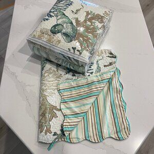 Coastal 3 Piece Reversible King Quilt Set